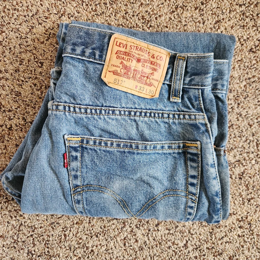 Levi's 517 Bootcut Men's Blue Jeans Size 33x30 - Picture 2 of 14